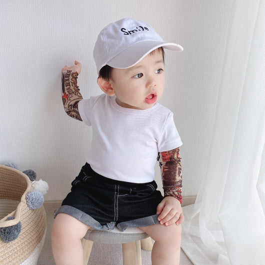 Playera de Manga Larga para Niño con Tatuaje Floral en Brazo - Image 7