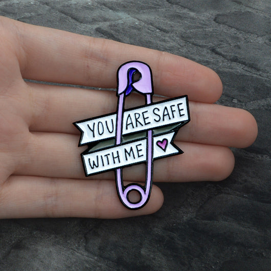 Broche Pin Letra Inglesa Púrpura Estilo Instagram - Accesorio de Personalidad Creativa - Image 12