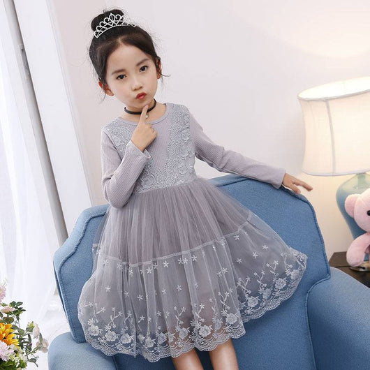Vestido Infantil de Encaje y Malla Bordada - Image 7