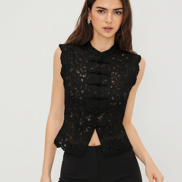 Blusa Sin Mangas con Cuello Tipo Solapa y Detalles de Encaje