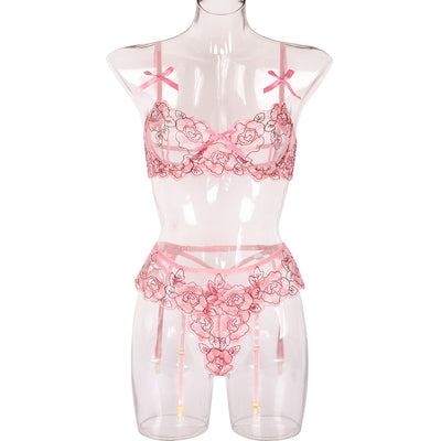 Conjunto de Lencería Floral para Dama - Tres Piezas - Image 14