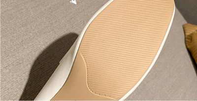 Zapatos de Tacón Grueso en Cuero para Mujer - Versátiles y Cómodos - Image 9