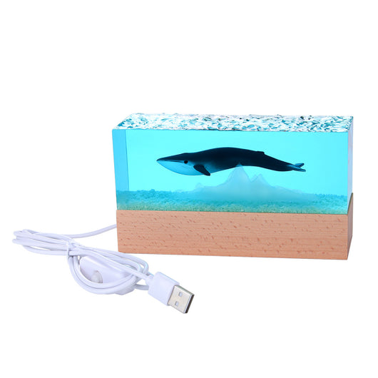 Lámpara Decorativa de Ballena en Resina - Iluminación de Lujo para Amigos - Image 9