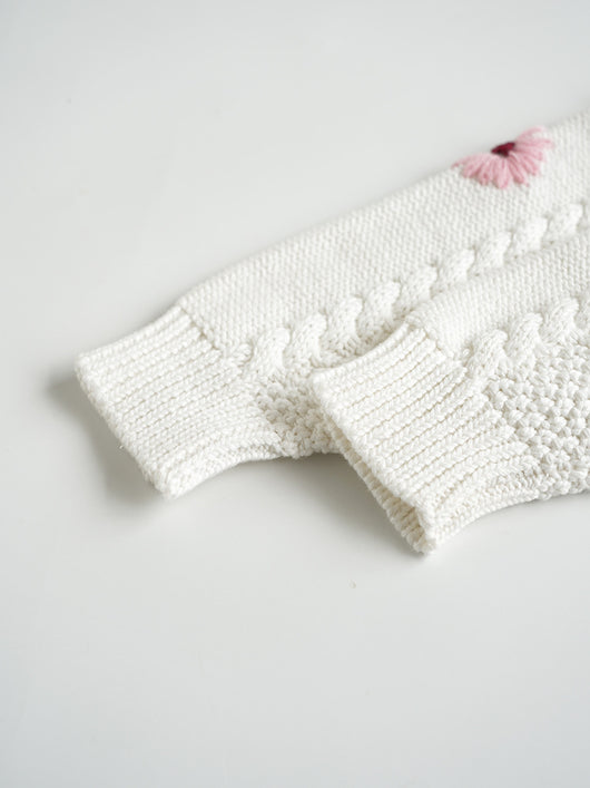 Suéter de Algodón para Bebé con Flores Bordadas a Mano - Image 8
