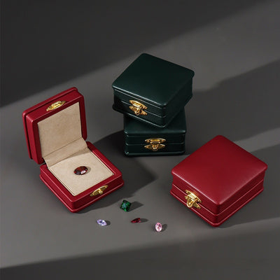Anillo de Diamante Verde Esmeralda en Cuero Genuino con Caja de Presentación - Image 4