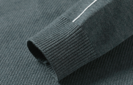 Suéter Falsa Dos Piezas con Cuello Acolchado para Hombre - Image 9