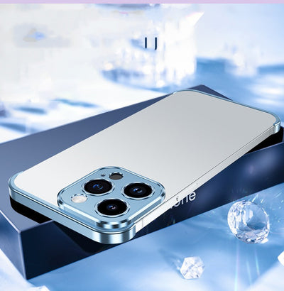 Funda Protectora con Refuerzo de Metal y Protector de Lente - Image 2