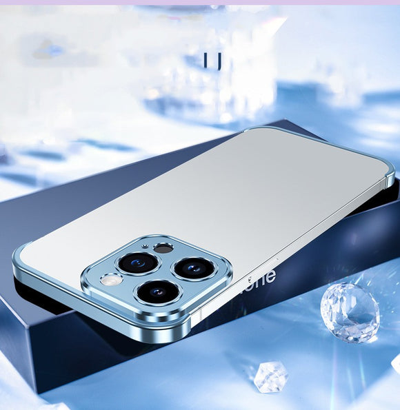 Funda Protectora con Refuerzo de Metal y Protector de Lente