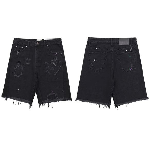 Shorts Camuflado con Detalles Graffiti y Costuras Contrastantes