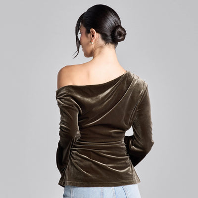 Blusa Entallada con Pliegues y Mangas Acampanadas - Image 10
