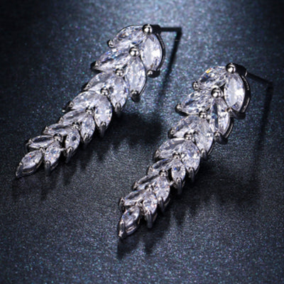 Aretes Largos de Circonita AAA con Estilo Creativo Elegante
