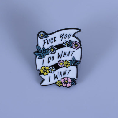 Broche Floral Rojo - Accesorio de Personalidad y Estilo