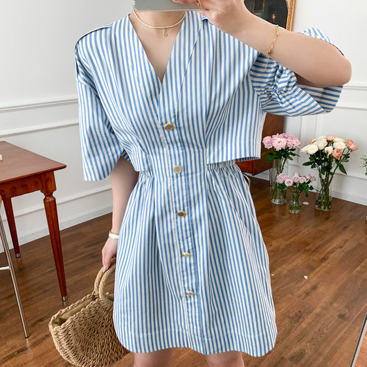Vestido Camisero Retro Marinero con Cuello V y Rayas Desestructuradas - Image 4