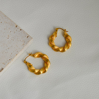 Aretes de Aro Elegantes para Mujer - Diseño Premium - Image 3