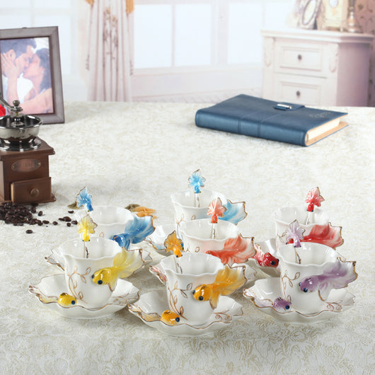 Juego de Tazas de Cerámica Pez Dorado - Regalo Perfecto para Bodas - Image 6