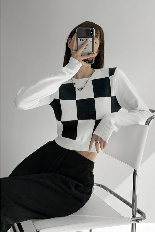 Suéter Retro a Cuadros Blanco y Negro Cuello Redondo para Mujer