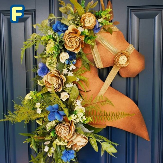 Guirnalda Navideña Cabeza de Caballo con Esferas Decorativas - Image 5