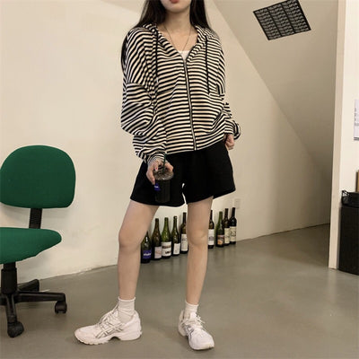 Sudadera Holgada a Rayas con Estilo Relajado - Image 10