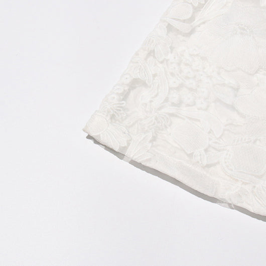 Conjunto Elegante: Blusa Bordada Transparente con Pantalón Talle Alto - Image 13