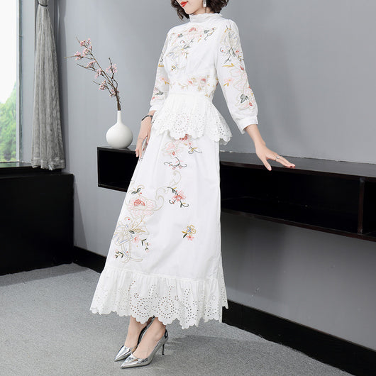 Vestido Largo con Cuello Mao y Bordados Florales en Patchwork - Image 8