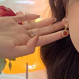 Aretes Retro Ojo de Gato Rojo Estilo Francés - Image 3