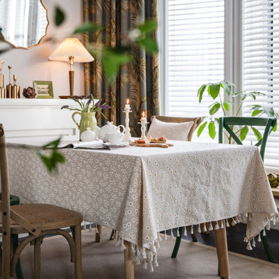Mantel de Lino Algodón con Bordado de Margaritas y Macramé