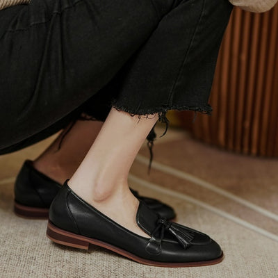Zapatos de Cuero Retro con Flecos y Tacón Bajo para Mujer - Image 4