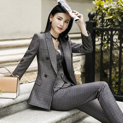 Traje Ejecutivo a Cuadros para Mujer - Ropa Formal de Negocios - Image 16
