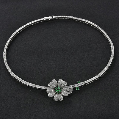 Conjunto de Collar y Aretes Camelia con Circonita - Image 3