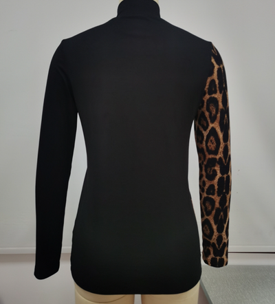 Blusa Casual de Cuello Redondo con Detalles en Contraste - Image 10