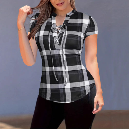 Blusa Cuadriculada con Cuello Camisero y Amarre en el Pecho - Image 4