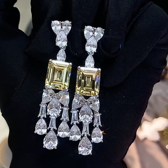Aretes Geométricos Diamante Vintage para Mujer