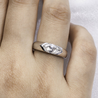 Anillo de Moissanita con Diseño de Ojo de Caballo - Elegancia y Personalidad - Image 3