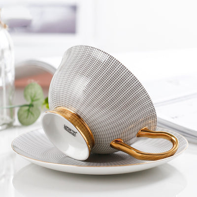 Juego de Tazas de Café en Porcelana Fina con Detalles Dorados - Image 9