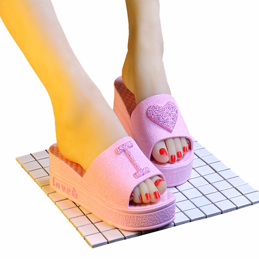 Pantuflas Cómodas para Mujer con Diseño de Corazón Durazno y Suela Gruesa Acolchada - Image 4