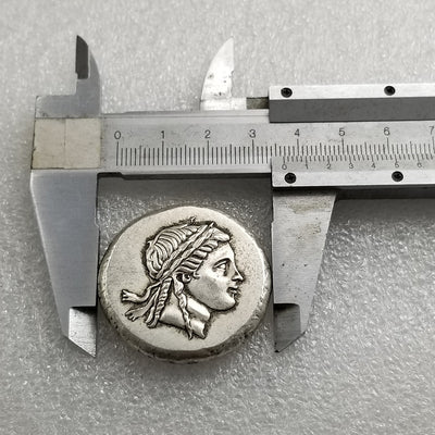 Moneda Griega Antigua Plateada - Dólar de Plata Envejecido Artesanal - Image 14