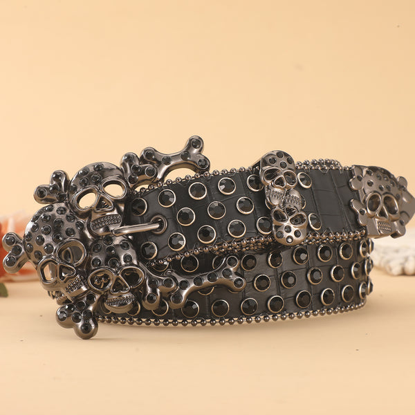 Cinturón Calavera con Incrustaciones de Diamantes y Pedrería