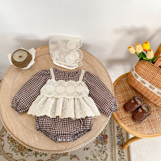Enterizo Elegante para Bebé Niña con Encaje y Falda Triangular - Image 7