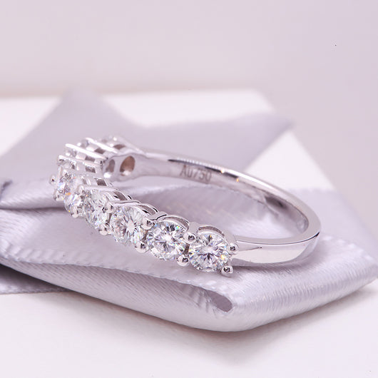 Anillo de Oro con Moissanita Rota - Diseño Único y Elegante - Image 5