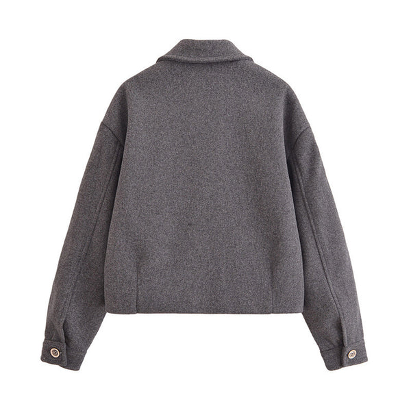 Chaqueta Corta Tipo Camisa con Bolsillos - Versátil y Minimalista