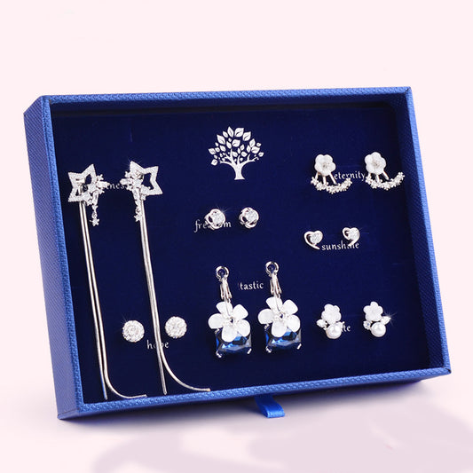 Aretes Femeninos con Borla Trendy en Caja de Regalo