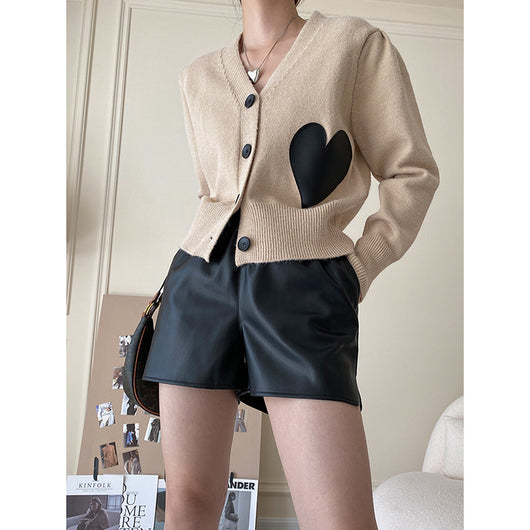 Cardigan Tejido Cuello V con Detalles en Contraste y Etiqueta Love
