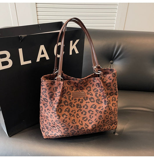 Bolsa Grande de Lona con Estampado de Leopardo para Hombro - Image 13