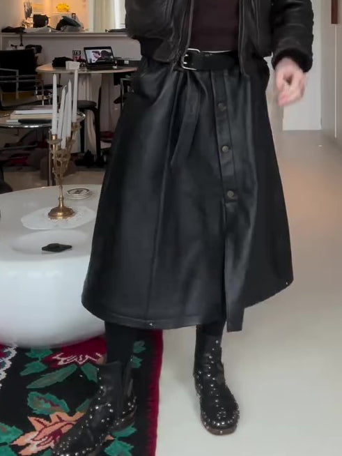 Falda Midi de Cuero Negro con Corte Ancho - Image 5