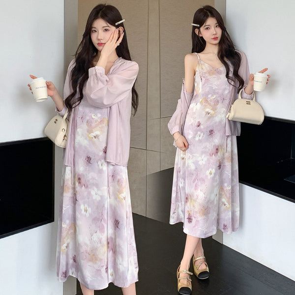 Conjunto Dos Piezas: Vestido Slip Estampado Morado con Cardigan Suave