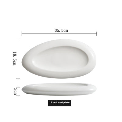 Plato de Cerámica Blanca con Diseño Irregular - Image 9