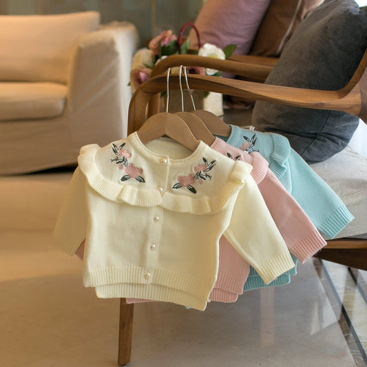 Cardigan de Cuello Redondo con Bordado Delicado