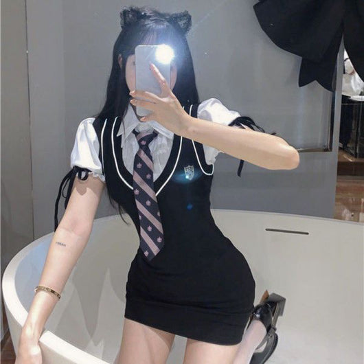 Traje Ejecutivo Estilo College para Mujer - Image 9