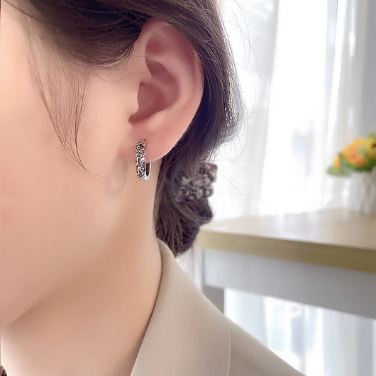 Aretes de Plata Tailandesa Vintage con Patrón Pixiu - Image 4