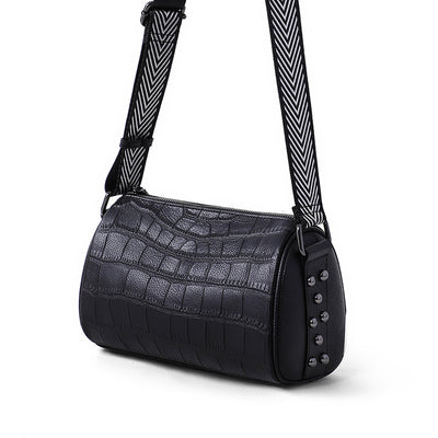 Bolsa Mensajera de Cuero con Correa Ancha - Estilo Casual - Image 4